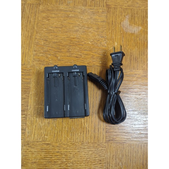 Canon NTSC Elura A 48x Zoom Mini DV Digital Video Camcorder w/ Battery & Charger - Picture 8 of 11